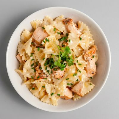 Farfalle Salmon pasta