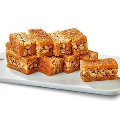 Mixed nuts konafa