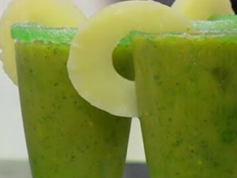 Fresh Lemon Pineapple Juice