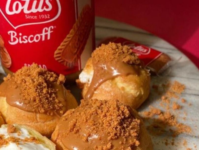Profiterole Lotus