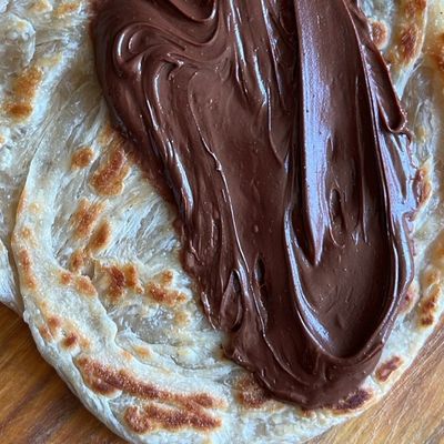 براثا شوكولاتة وبندق