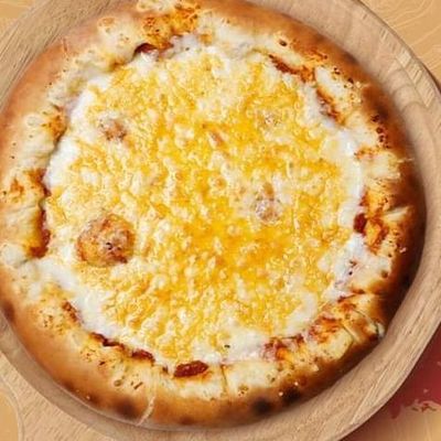 Kiri Cheddar Pizza