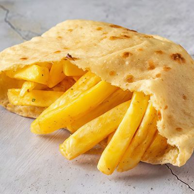 Potato Fingers with omelette Sandwich