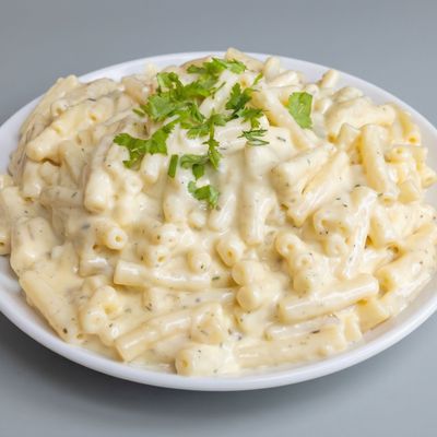 Plain white sauce pasta