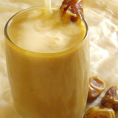 Dates with milk