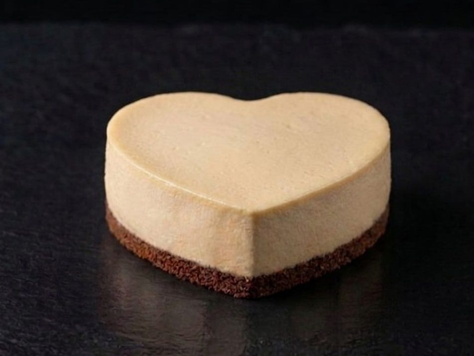 Plain Cheesecake Heart
