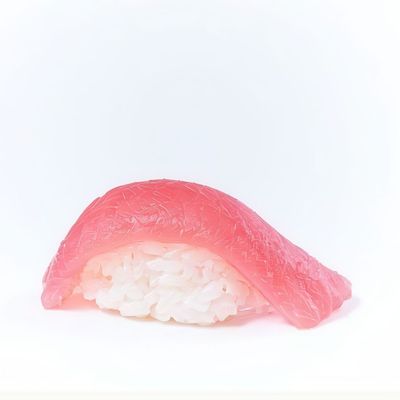 Tuna nigiri