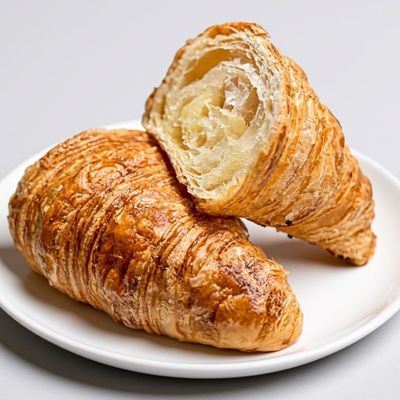 Large Plain French Butter Croissant