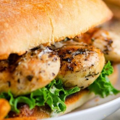 Grilled Chicken Brown Vienna Sandwich