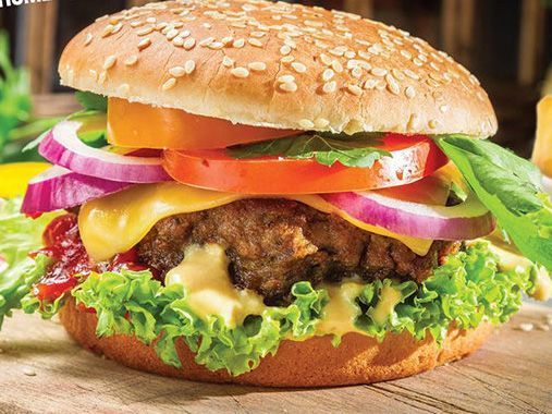 Fridays Cheeseburger