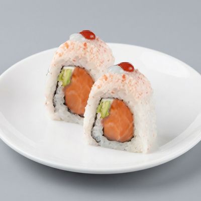 Sakura Salmon Roll