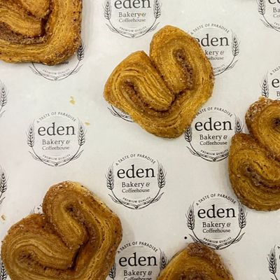 Medium Box Of Cinnamon Palm