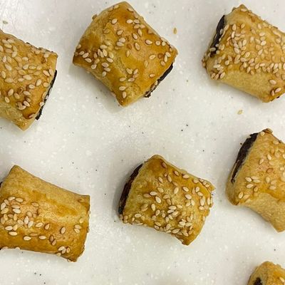 Medium box of date and sesame Menin