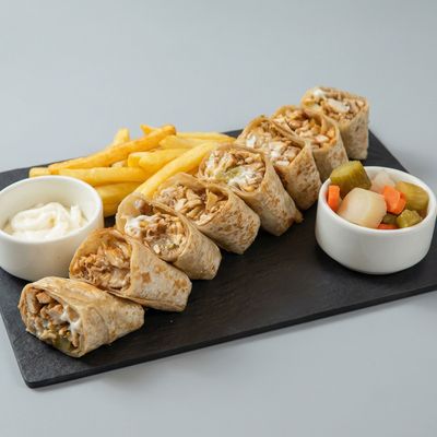 وجبة شاورما دجاج عربي مزدوجة