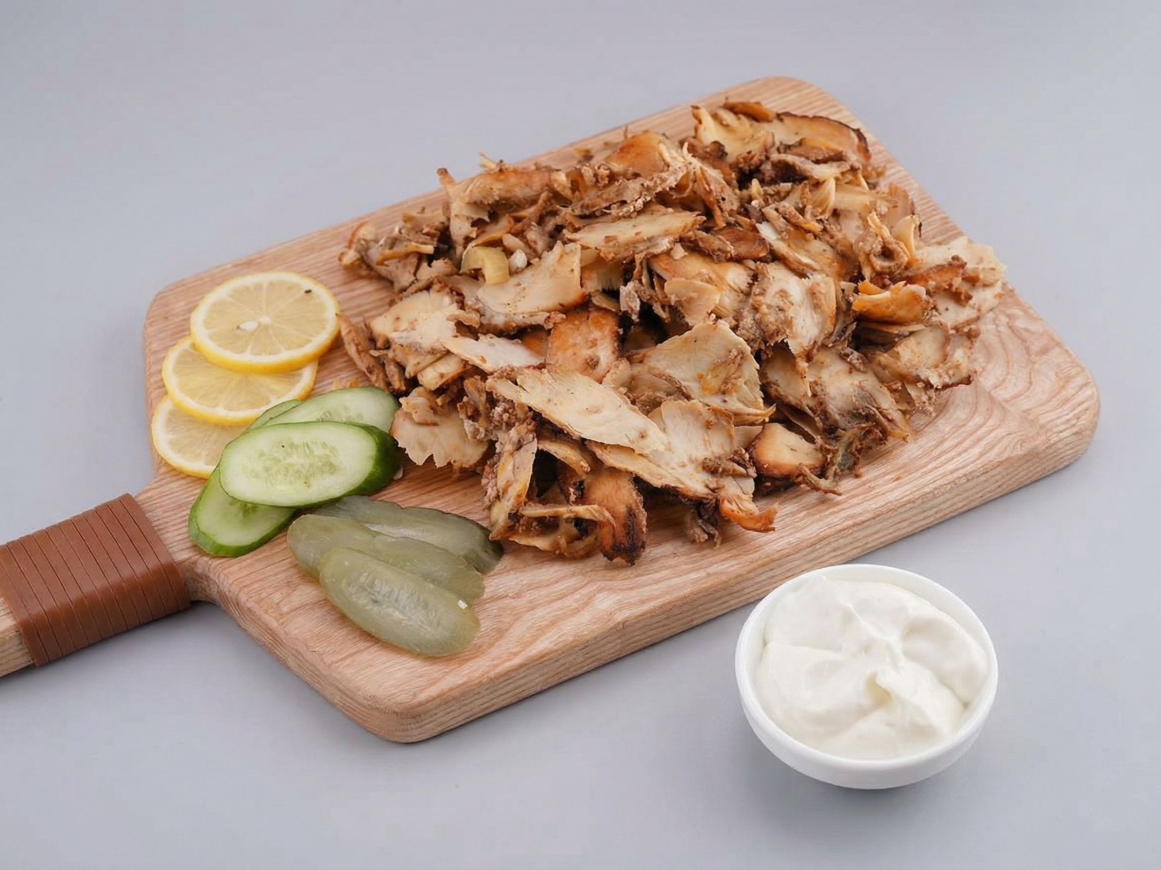 Half a kilo of chicken shawarma
