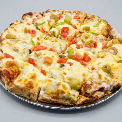 Oriental Roumy Cheese Pizza