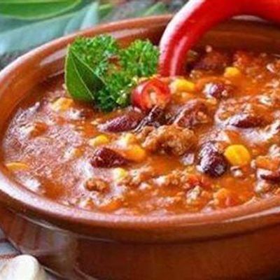 طاجن فول بالسجق