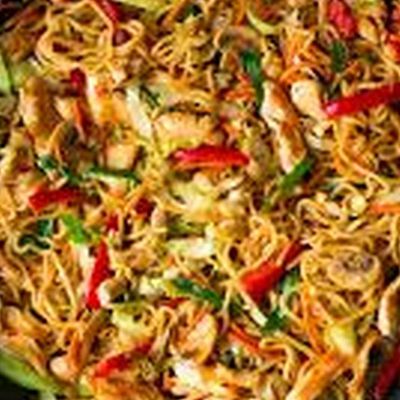 Yaki soba chicken noodles
