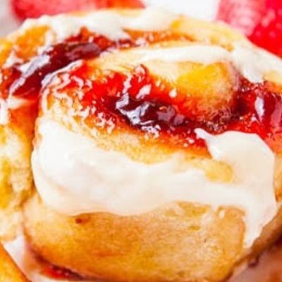 Strawberry Cinnabon