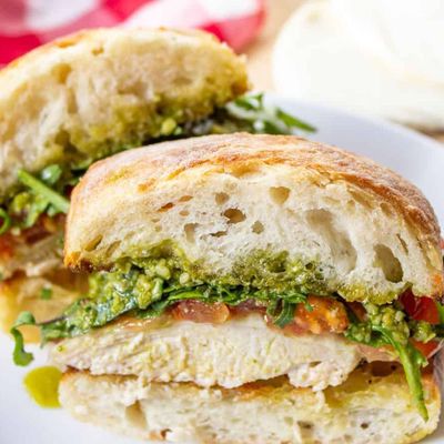 Chicken pesto SANDWHICH