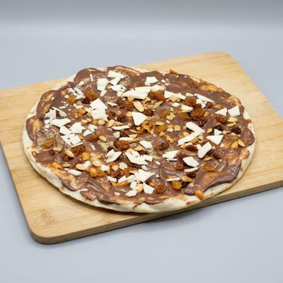 Chocolate with nuts pie
