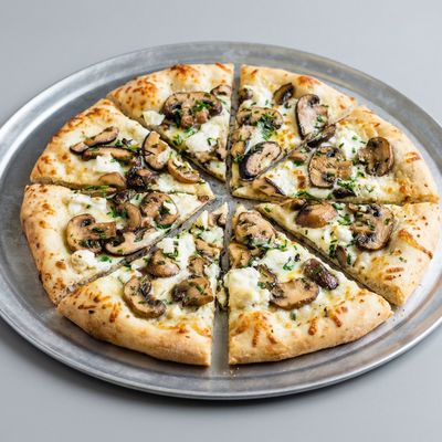 Mushroom pizza
