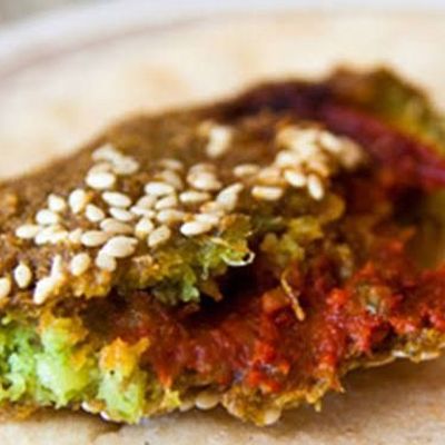 Spicy stuffed Taamia sandwich