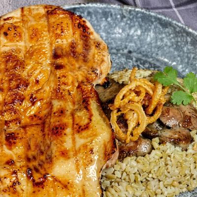 Chicken Mesahab with Freekeh
