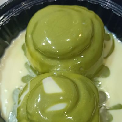 Pistachio Rolls Cinnabon