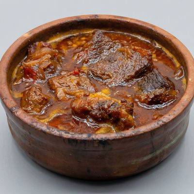 Meat tagine with onions