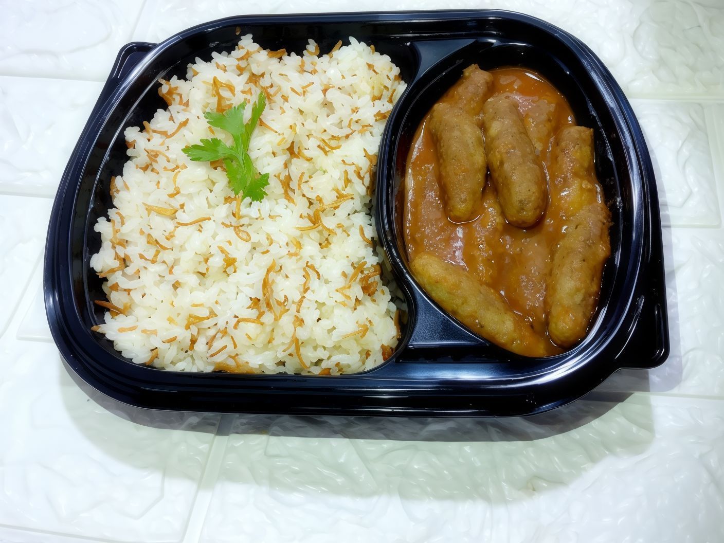 Vermicelli Rice With Rice Kofta With Sauce Meal