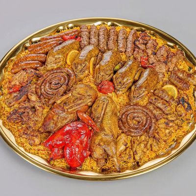 صينية مشوي و مندي (لـ 6-8 أشخاص)