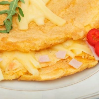 Mixed cheese omelet dish