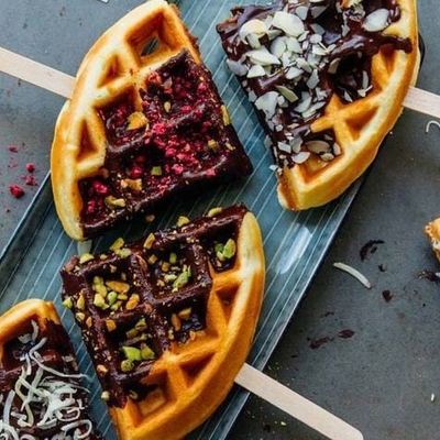 Crunchy chocolate waffle