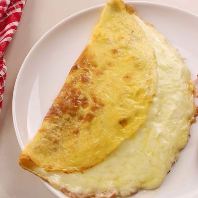 Mozzarella cheese omelette