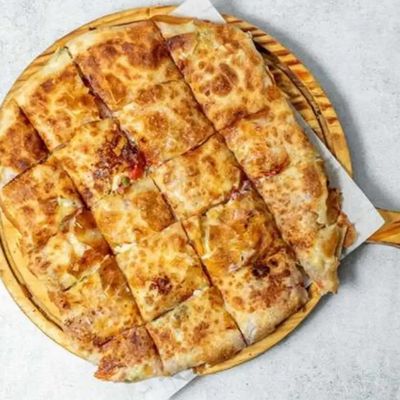 Meat Mix Pie on the Belt