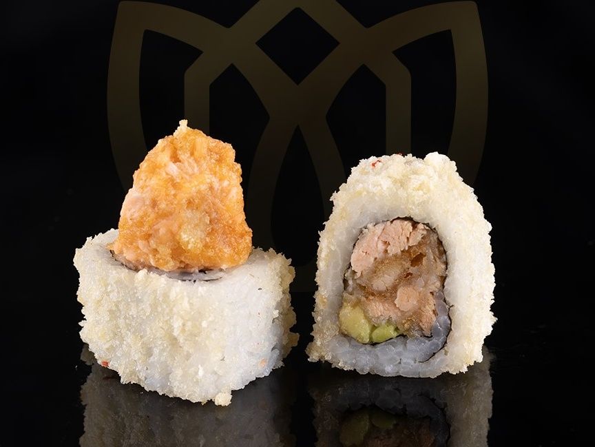 Salmon Tartar Roll
