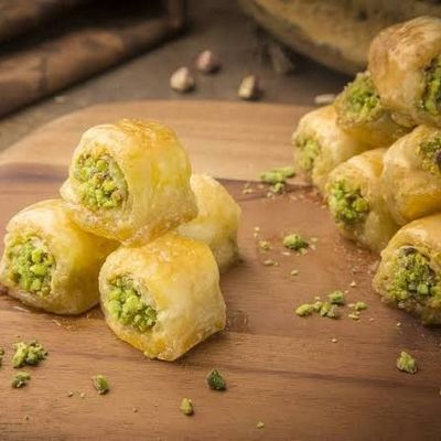 Pistachio Kol w Shkor Baklava