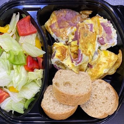 Egg meal with roast beef