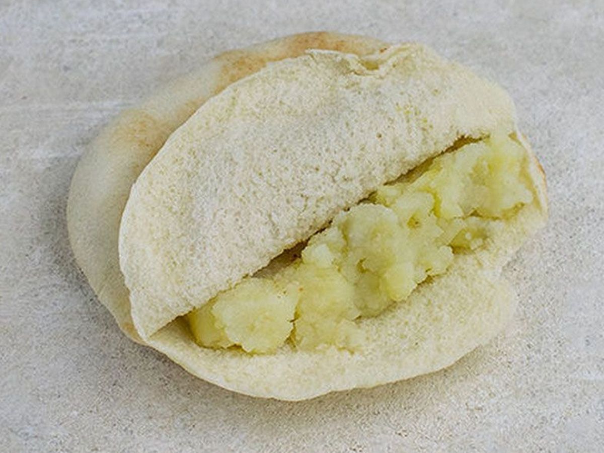 Mashed with fried Egg Sandwich