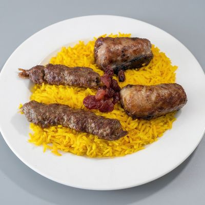 Tomn Tarab meal with Tomn Kofta and Rice meal