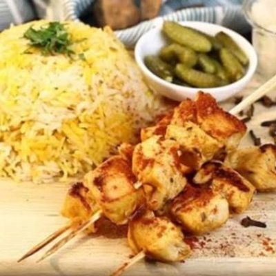 Quarter shish tawook with rice