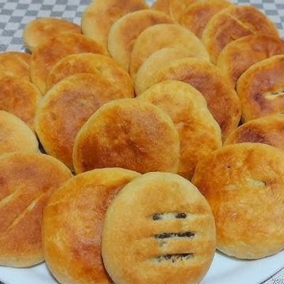 قشطة مع عجوة
