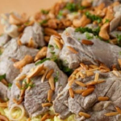 1/8 منسف لحم منيف