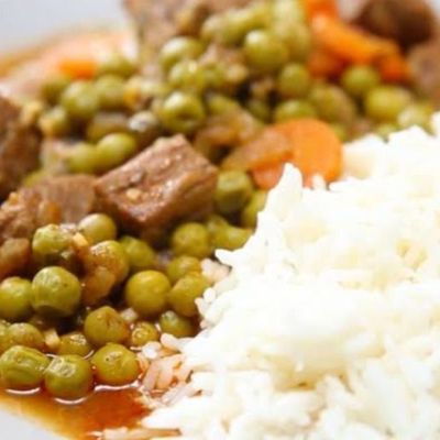بازلاء مع لحم