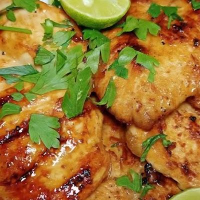 كيلو واحد من فيليه صدور دجاج البان المشوية على الفحم