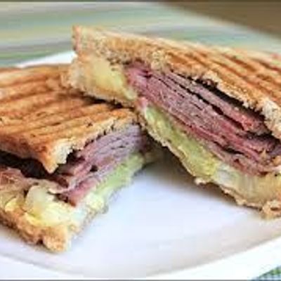 Panino Pastrami With Mix Cheese