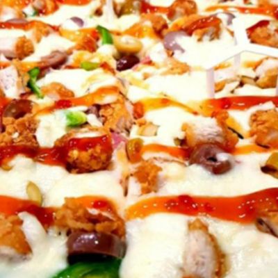 Chili Fried Chicken Pizza