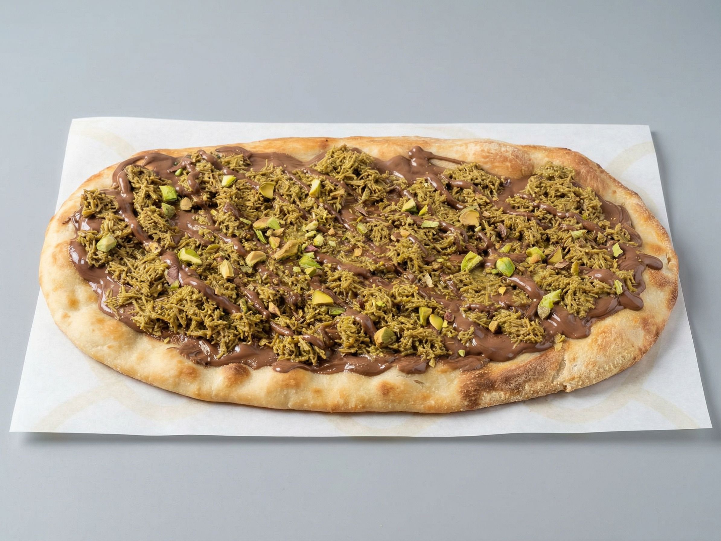 Dubai chocolate pizza
