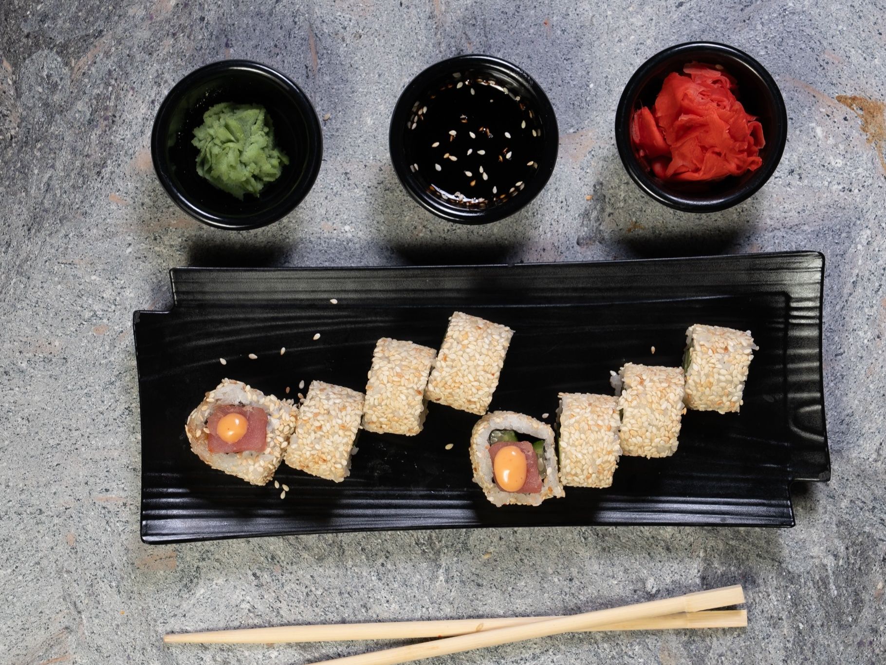 Tuna Roll with Sesame